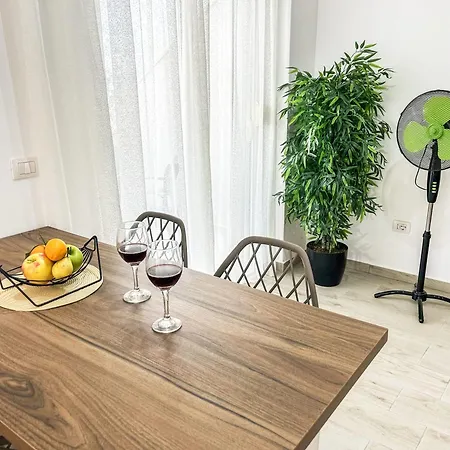 Durres Coast Haven D17 Golem (Tirana)