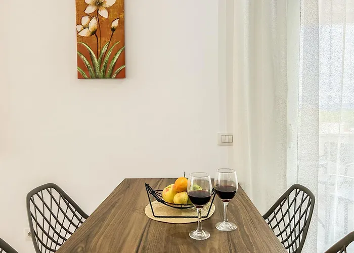 Durres Coast Haven D17 Golem (Tirana)